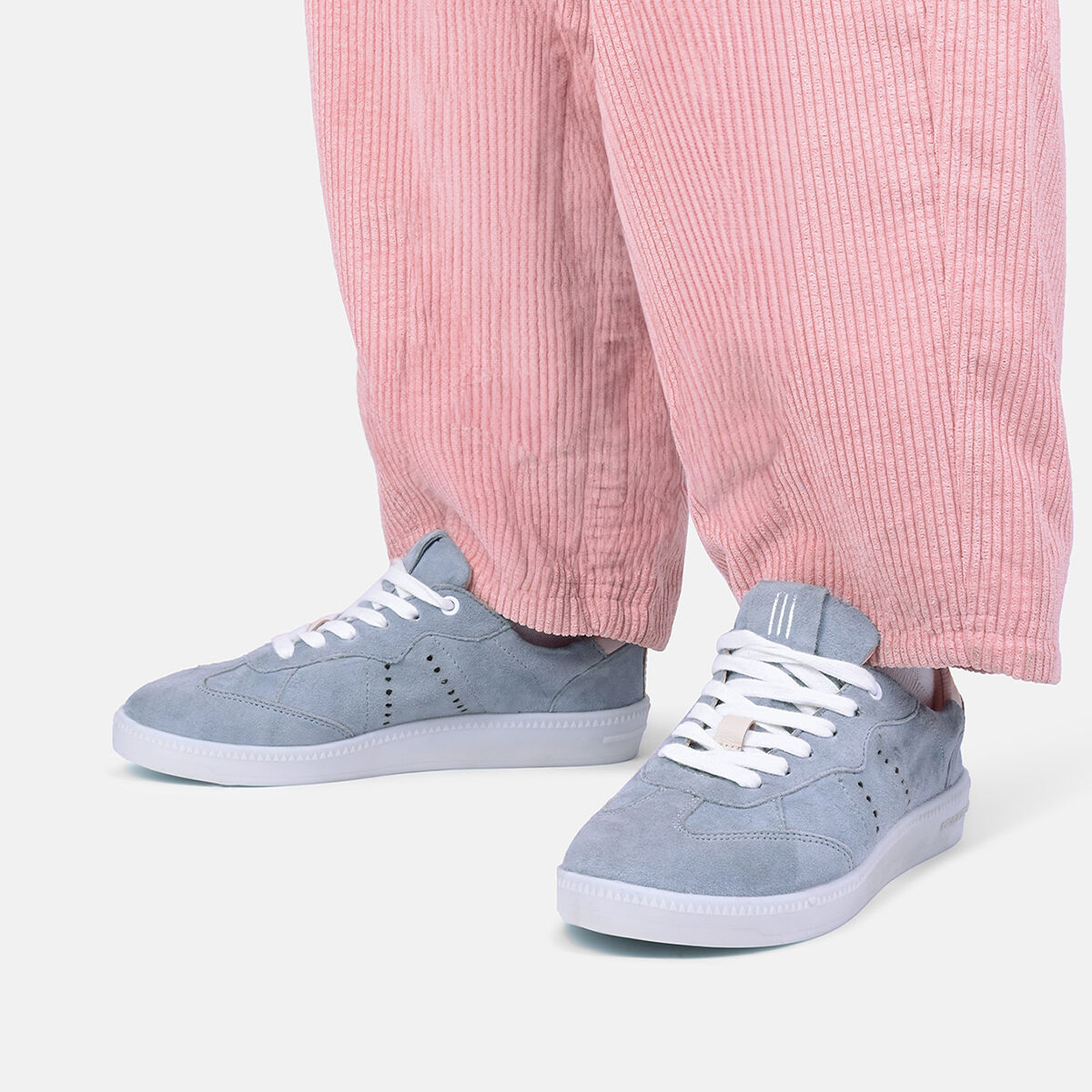 RUNA Hellblau