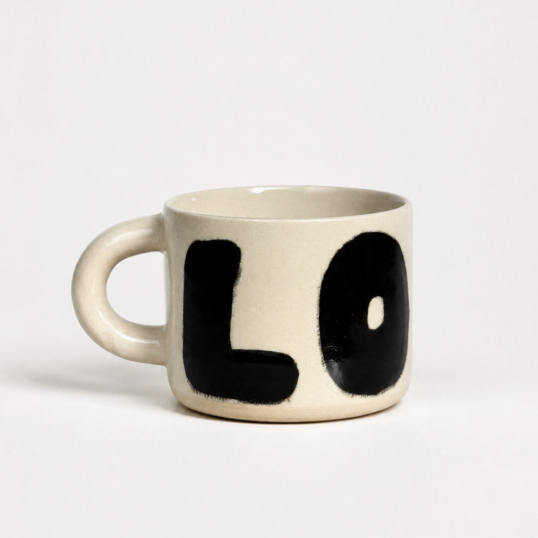 Love Mug Creme Black