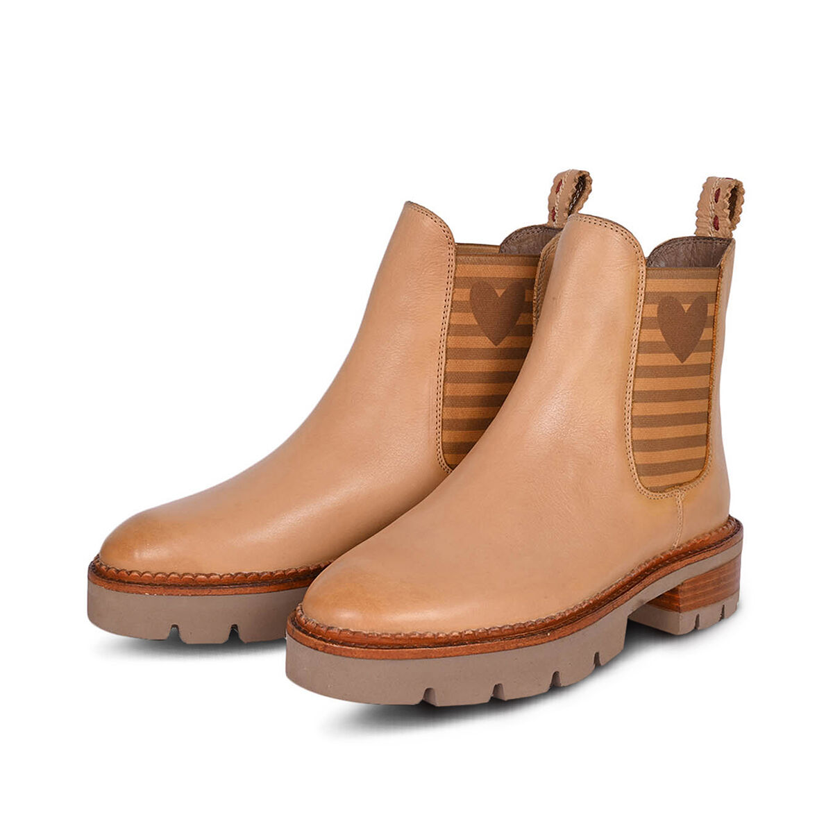 NICKI Camel, 38 - Crickit