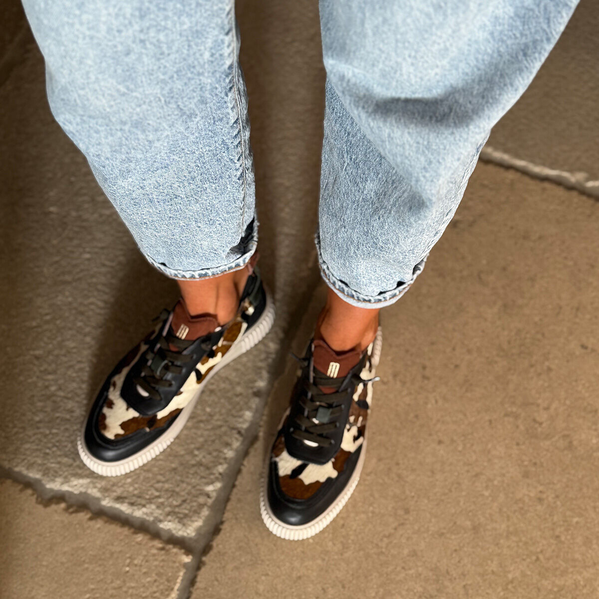 PARIA Hellbeige Kuhprint