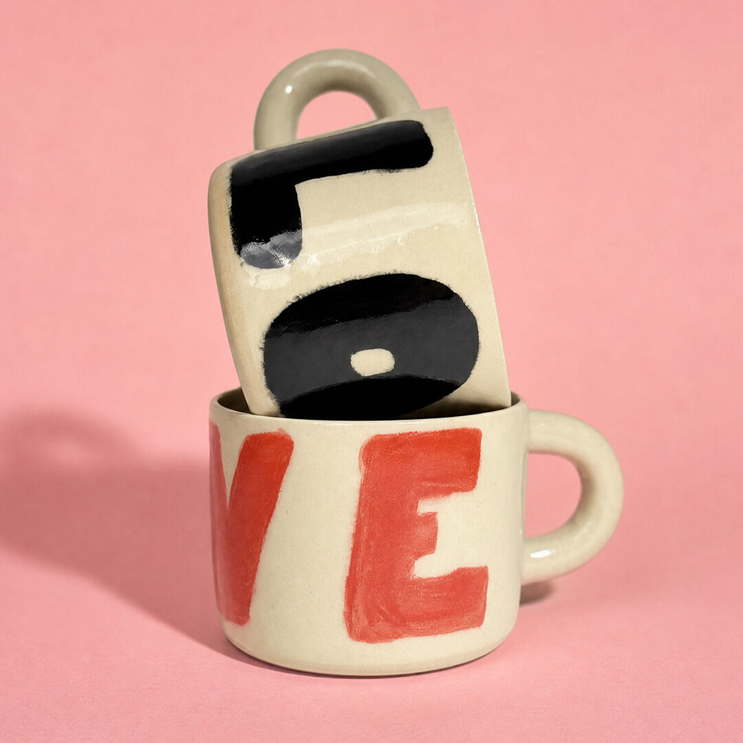 Love Mug Creme Black