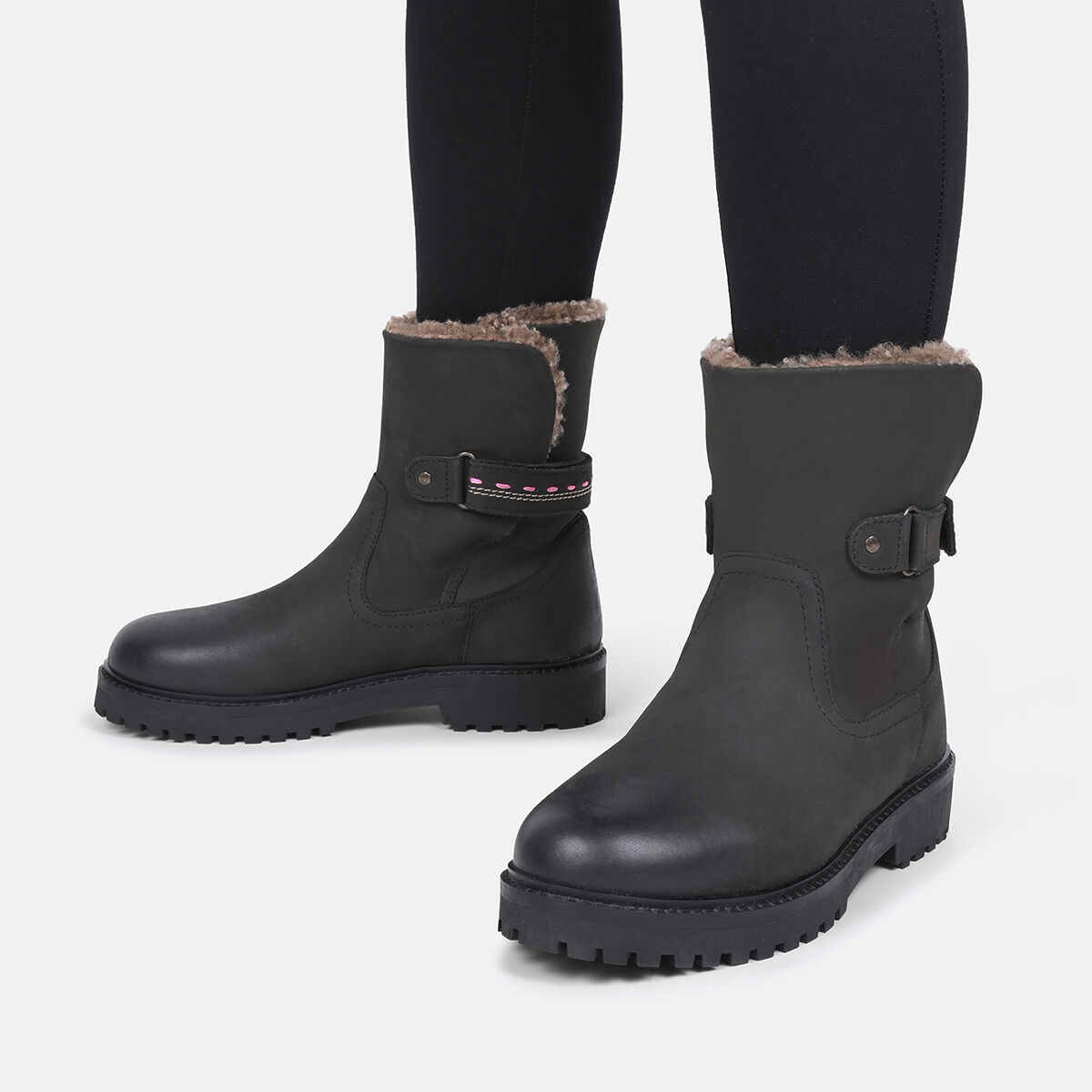 SALE Schwarz
