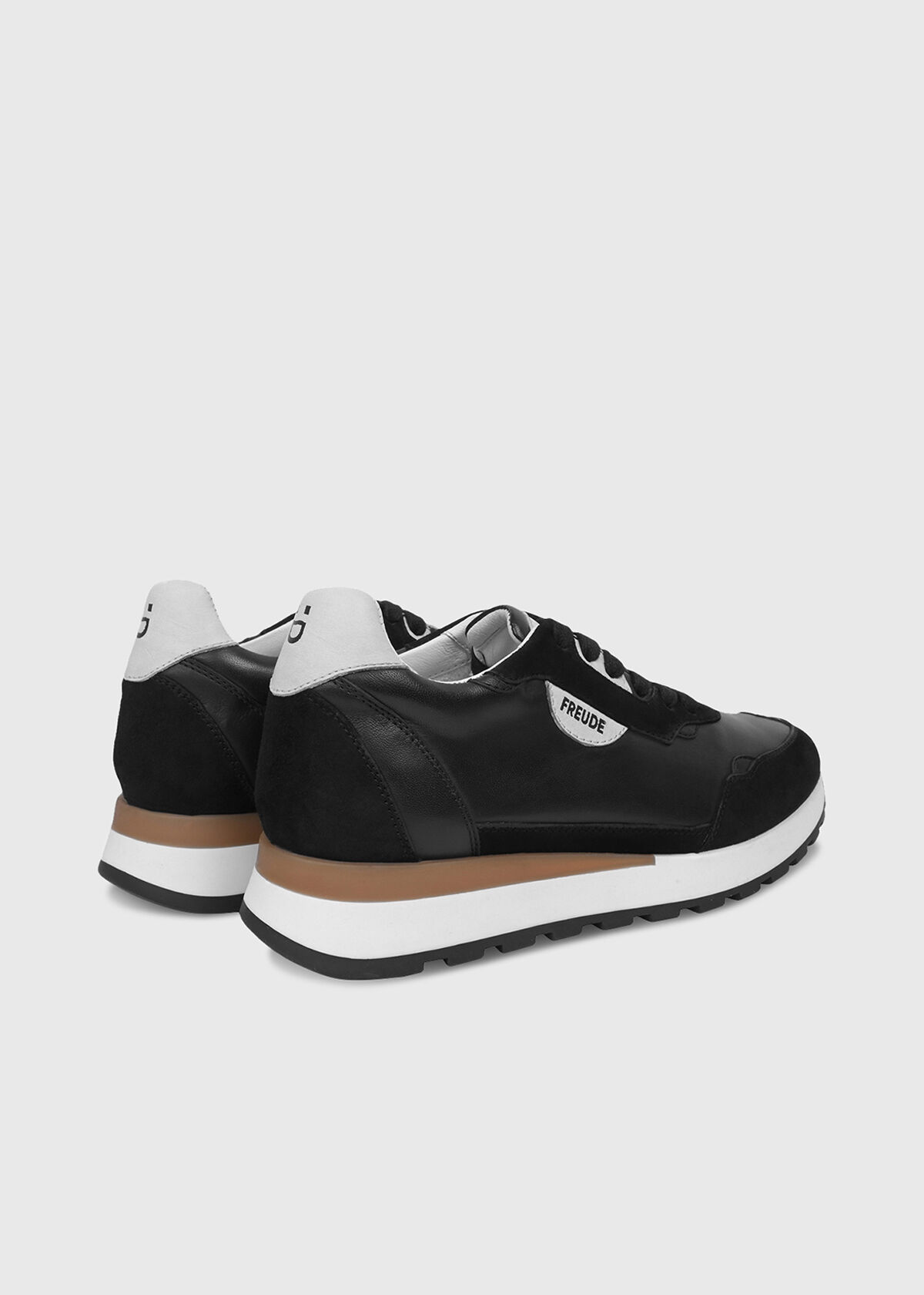 AGATA Suede Schwarz mit Weiss AGATA Suede Schwarz mit Weiss