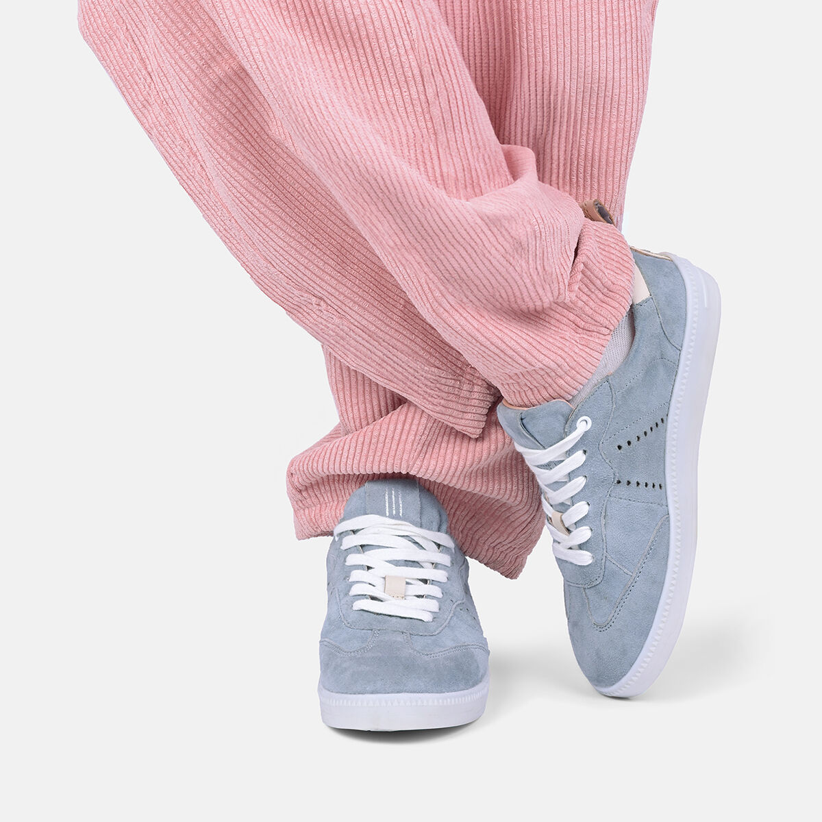 RUNA Hellblau
