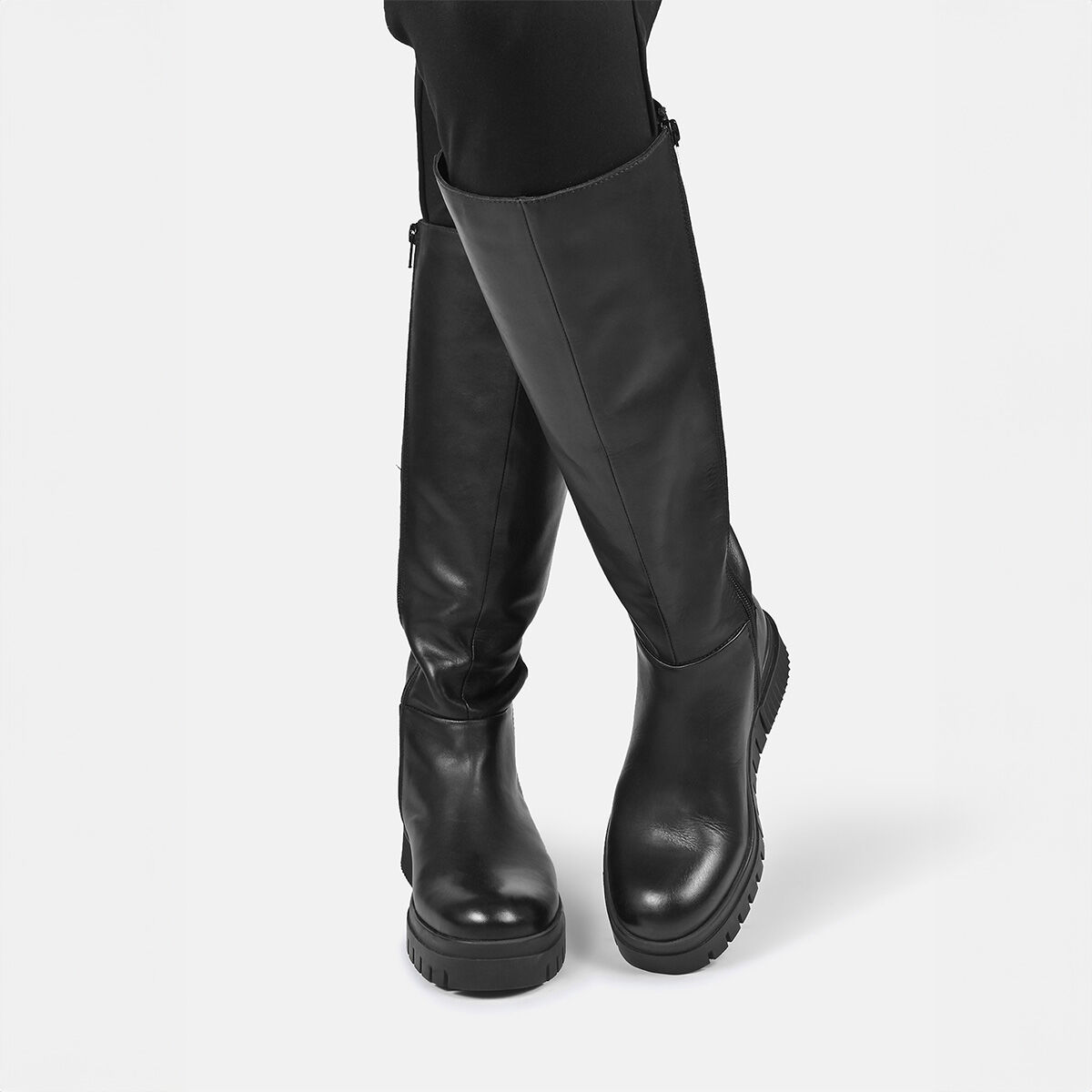 NAIKE Black