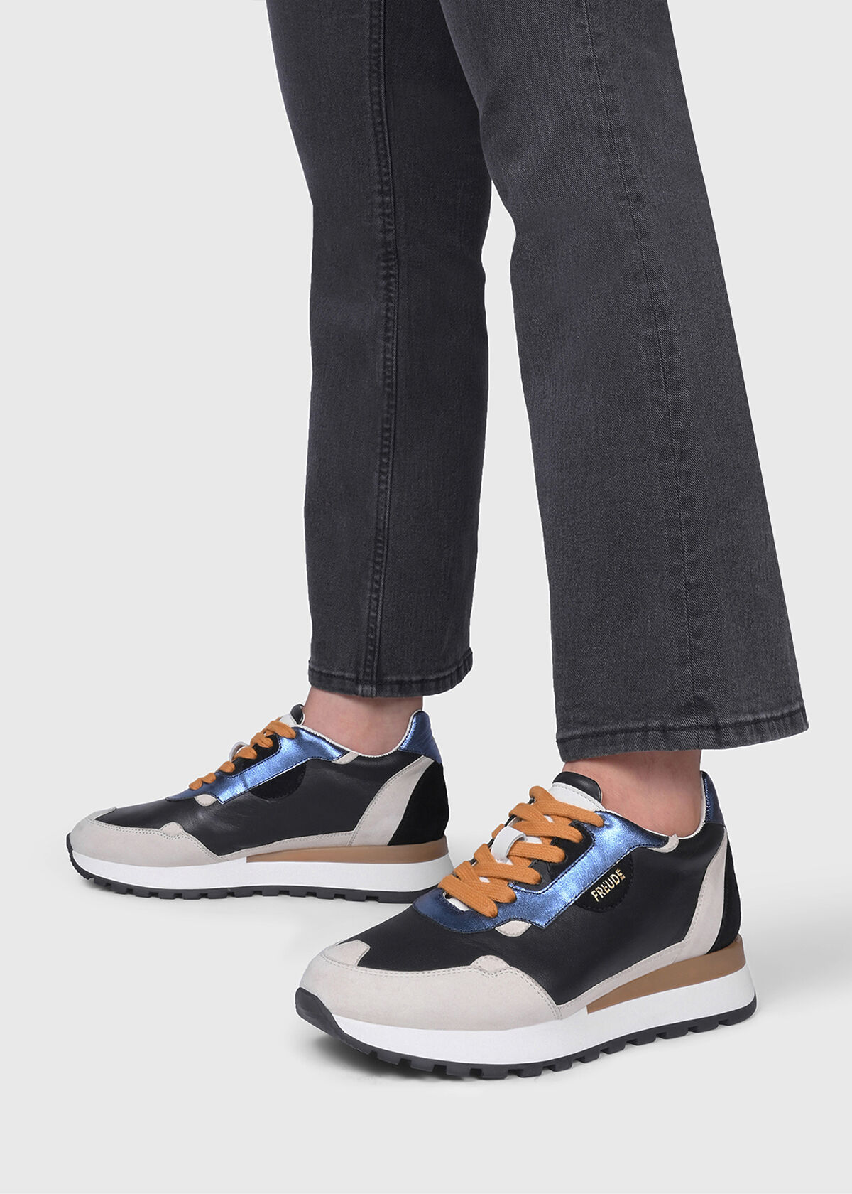 AGATA Suede Schwarz mit Suede Offwhite und Navy AGATA Suede Schwarz mit Suede Offwhite und Navy