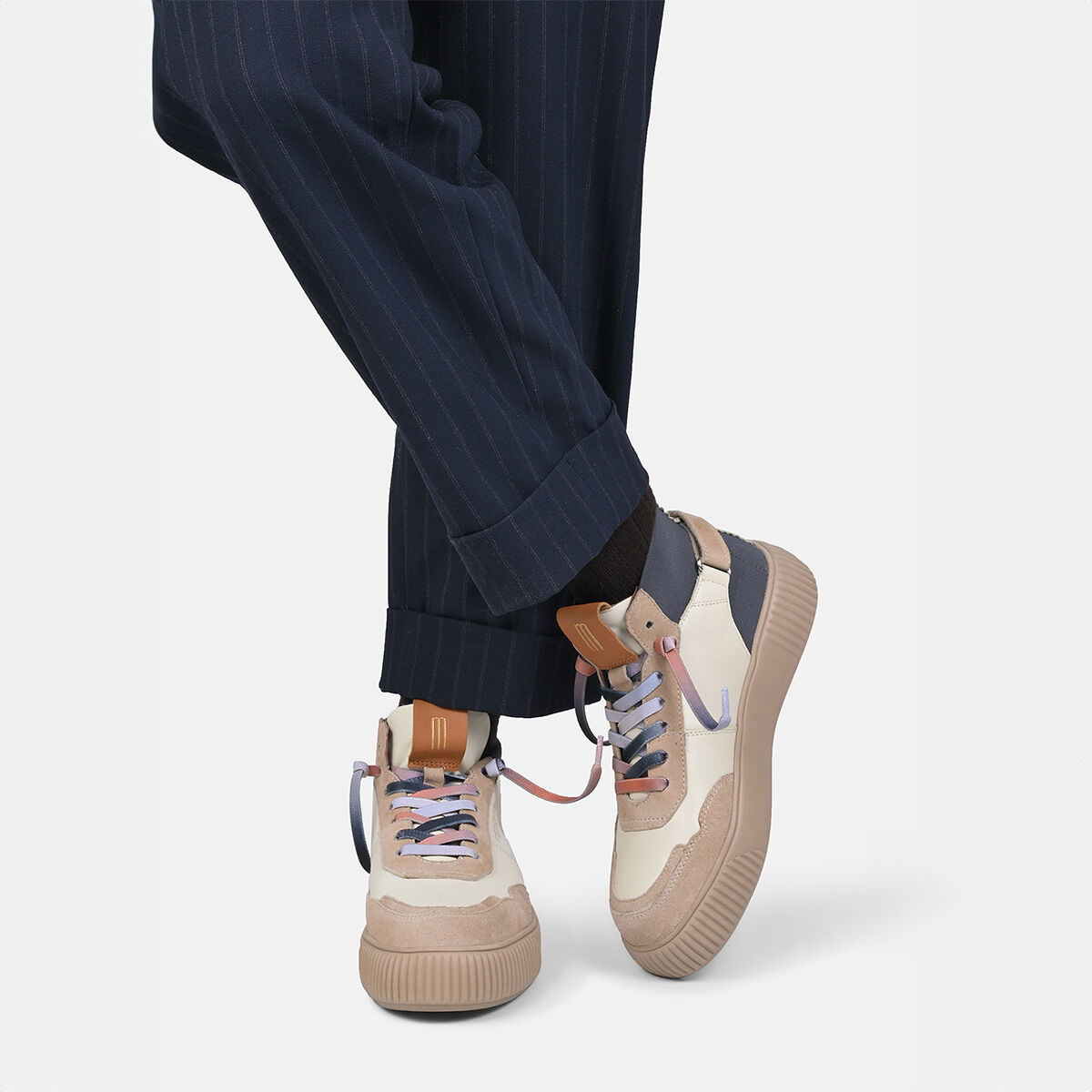 UMA Beige
