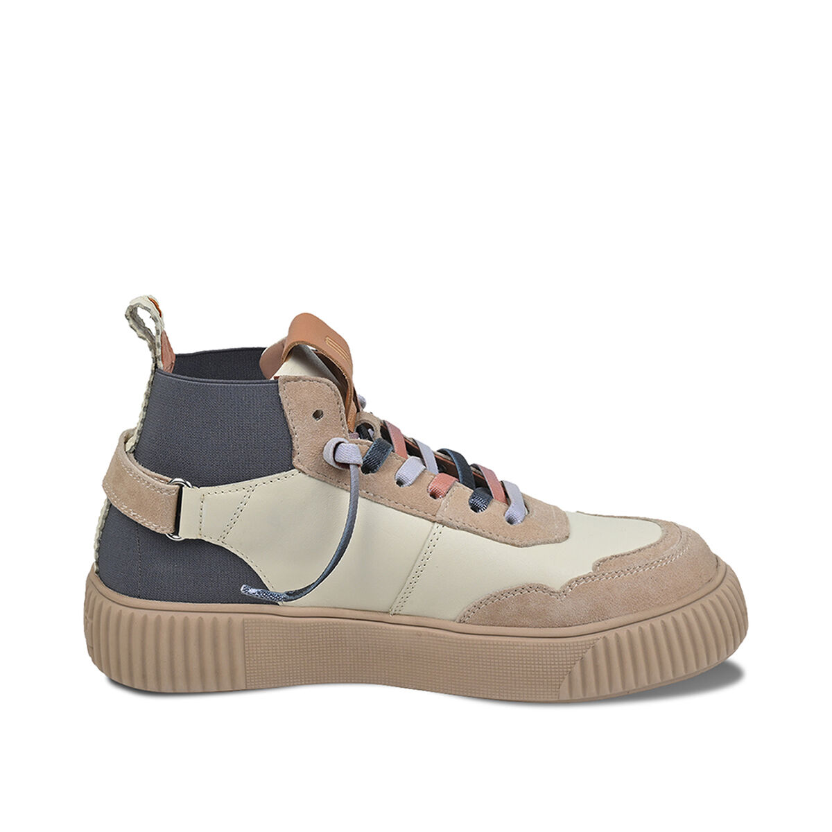 UMA Beige